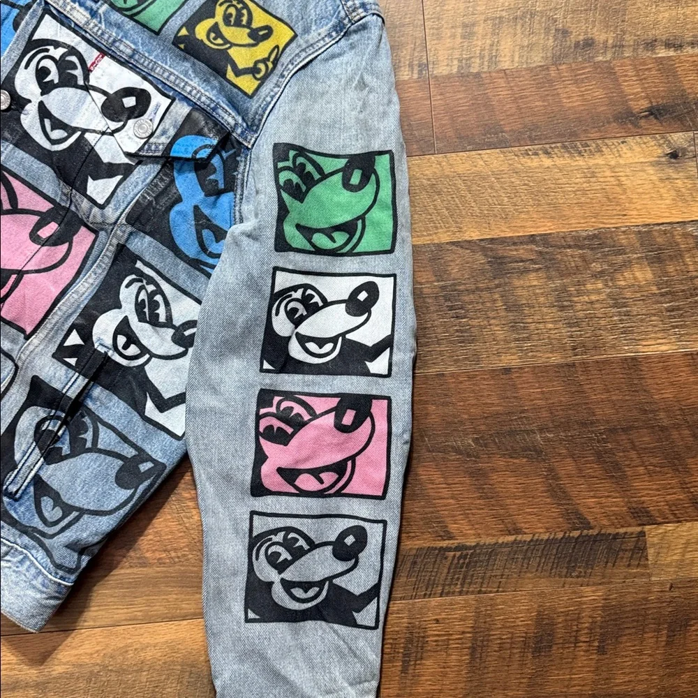 NWT Levi’s x Disney x Keith Haring Vintage Fit Trucker Jacket - Large